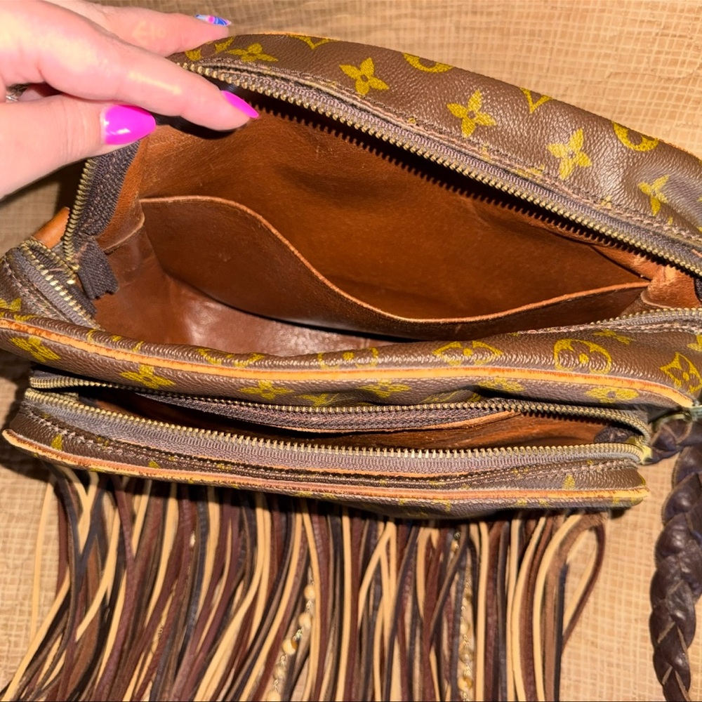 Vintage Louis Vuitton purse from Vintage Boho Bags - Picture 6 of 12